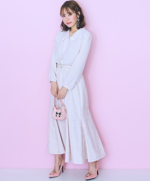 marun(マルン)の「<大きいサイズ> 配色デザインブラウス marun(シャツ/ブラウス・レディース・ネイビー/ピンクベージュ・4L/3L/LL/L/5L)」の6枚目の写真