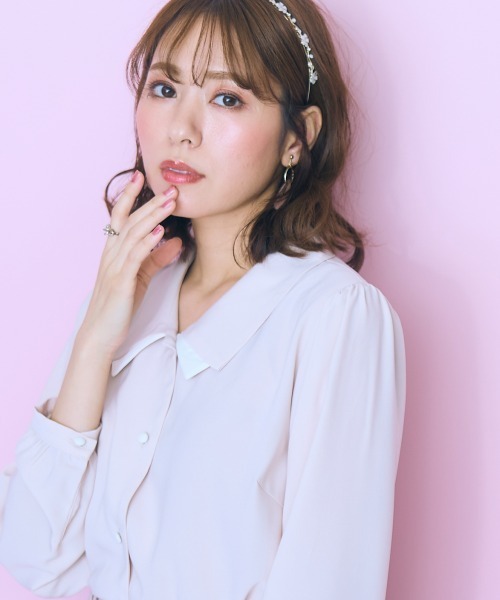 marun(マルン)の「<大きいサイズ> 配色デザインブラウス marun(シャツ/ブラウス・レディース・ネイビー/ピンクベージュ・4L/3L/LL/L/5L)」の11枚目の写真
