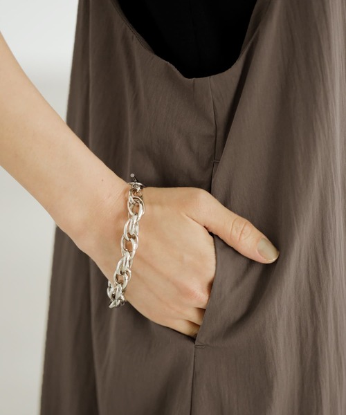 STYLE DELI(スタイルデリ)の「ギャザー切替キャミ型ジャンパースカート(ワンピース・レディース・チャコールグレー/サンドベージュ・SMALL/MEDIUM)」の18枚目の写真