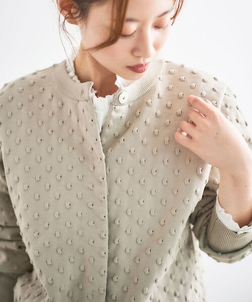 le.coeur blanc（ルクールブラン）の「ドット柄編みカーディガン（カーディガン/ボレロ・レディース・ベージュ/ブラック・38）」の10枚目の写真