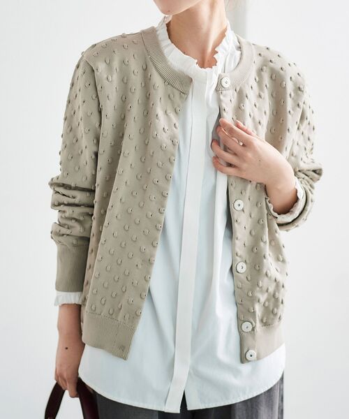le.coeur blanc（ルクールブラン）の「ドット柄編みカーディガン（カーディガン/ボレロ・レディース・ベージュ/ブラック・38）」の11枚目の写真