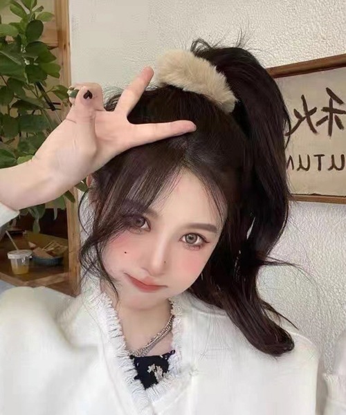 Miniministore（ミニミニストア）の「シュシュ 7本セット秋冬ヘアアクセサリー（シュシュ・レディース・イエロー/モカ/グリーン/ピンク/アイボリー/グレー・FREE）」の9枚目の写真