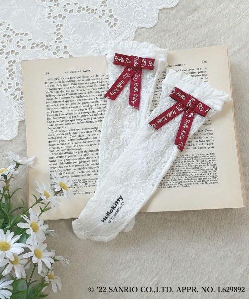 F i.n.t(フィント)の「ロゴリボンレースソックス/ハローキティ/fint フィント(ソックス/靴下・レディース・オフホワイト・FREE)」の1枚目の写真