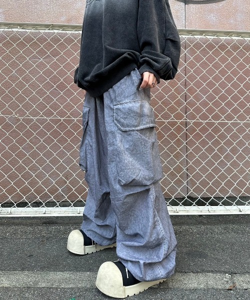 XU（エックスユー）の「ストリートファッション XU エックスユー washed cargo pants ウォッシュドカーゴパンツ バルーンパンツ ワイドパンツ ポケットカーゴパンツ 韓国ファッション 韓国ストリート（カーゴパンツ・メンズ・グレー・ONE SIZE）」の7枚目の写真
