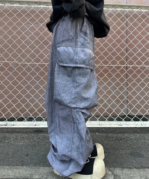 XU（エックスユー）の「ストリートファッション XU エックスユー washed cargo pants ウォッシュドカーゴパンツ バルーンパンツ ワイドパンツ ポケットカーゴパンツ 韓国ファッション 韓国ストリート（カーゴパンツ・メンズ・グレー・ONE SIZE）」の9枚目の写真