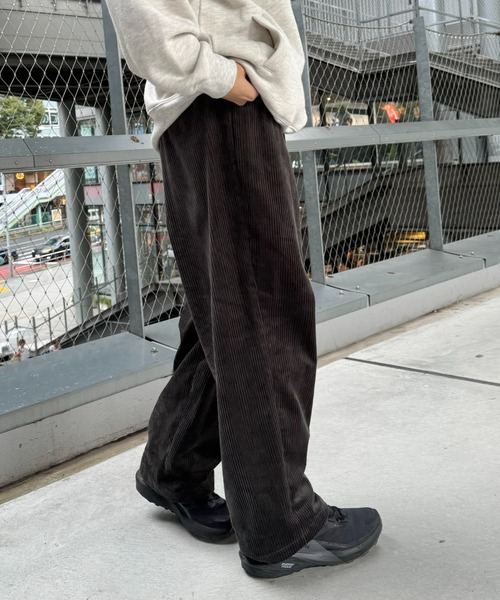 CIAOPANIC TYPY（チャオパニックティピー）の「コーデュロイワイドタックパンツ（その他パンツ・メンズ・アイボリー/チャコールグレー/ブラウン・MEDIUM/LARGE）」の12枚目の写真