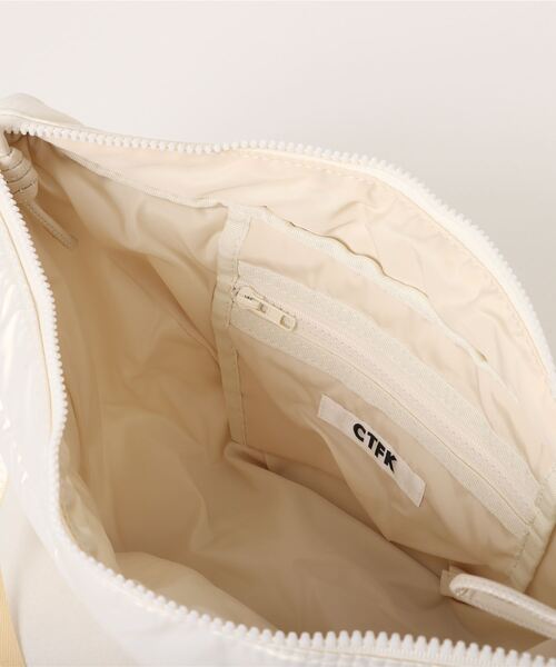 Anui(アニュイ)の「【UNISEX/CONTROL FREAK】オーロラpuffハーフムーンショルダーバッグ(ショルダーバッグ・レディース・ミント/オフホワイト・FREE)」の20枚目の写真