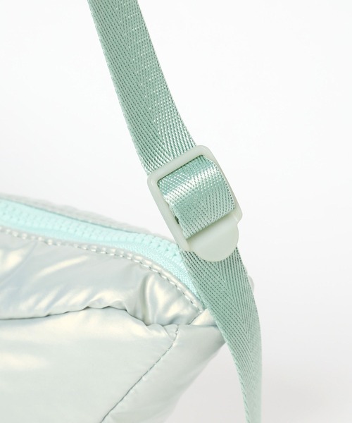 Anui(アニュイ)の「【UNISEX/CONTROL FREAK】オーロラpuffハーフムーンショルダーバッグ(ショルダーバッグ・レディース・ミント/オフホワイト・FREE)」の6枚目の写真