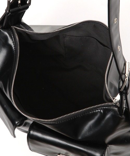 tiny tiny（ティニーティニー）の「ハトメWポケットショルダーバッグ[tiny tiny(ティニーティニー)]（ショルダーバッグ・レディース・ブラック/ブラウン/ダークブラウン/キャメル/アイボリー・FREE）」の22枚目の写真