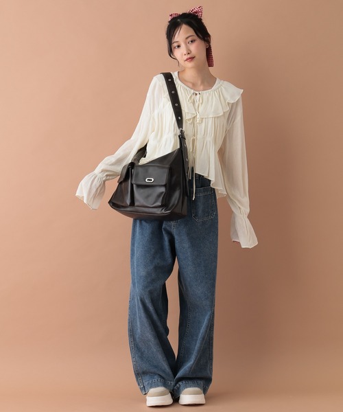 tiny tiny（ティニーティニー）の「ハトメWポケットショルダーバッグ[tiny tiny(ティニーティニー)]（ショルダーバッグ・レディース・ブラック/ブラウン/ダークブラウン/キャメル/アイボリー・FREE）」の7枚目の写真