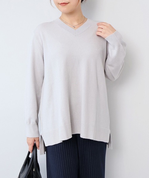 fleur by mint breeze(フルールバイミントブリーズ)の「【L~5L 大きいサイズ】ラメニットVネックサイドスリットプルオーバー(ニット/セーター・レディース・オレンジ/ネイビー/ライトグレー・LL/3L/4L/5L)」の1枚目の写真