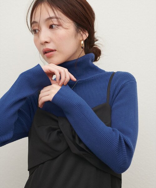 natural couture（ナチュラルクチュール）の「もちもちベーシックリブタートル（ニット/セーター・レディース・ボルドー/オフホワイト/ブルー/チャコールグレー/グレイッシュベージュ/ピンクベージュ/ブラック・FREE）」の5枚目の写真