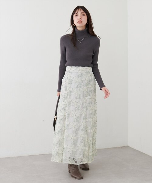 natural couture（ナチュラルクチュール）の「もちもちベーシックリブタートル（ニット/セーター・レディース・ボルドー/オフホワイト/ブルー/チャコールグレー/グレイッシュベージュ/ピンクベージュ/ブラック・FREE）」の17枚目の写真