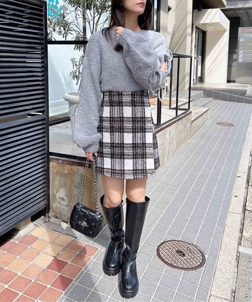 INGNI(イング)の「袖スリットリボンブークレニット(ニット/セーター・レディース・ピンク/グレー/アイボリー・M)」の12枚目の写真
