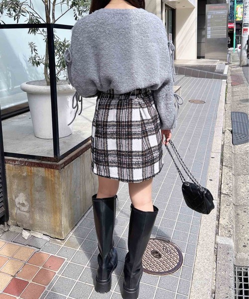 INGNI(イング)の「袖スリットリボンブークレニット(ニット/セーター・レディース・ピンク/グレー/アイボリー・M)」の14枚目の写真