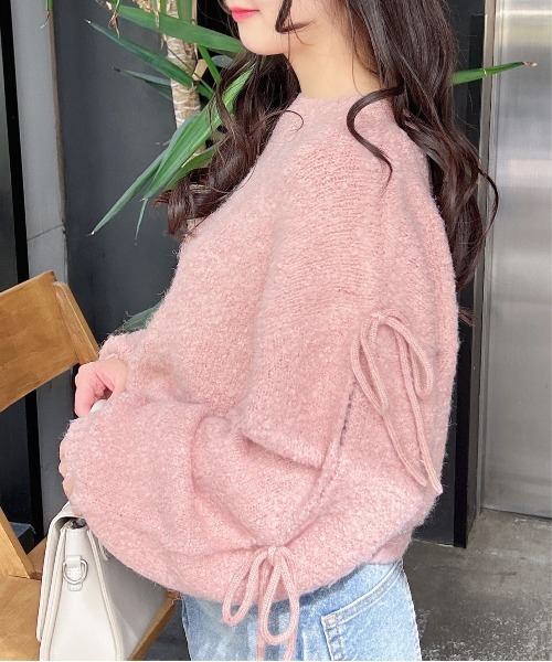 INGNI(イング)の「袖スリットリボンブークレニット(ニット/セーター・レディース・ピンク/グレー/アイボリー・M)」の17枚目の写真