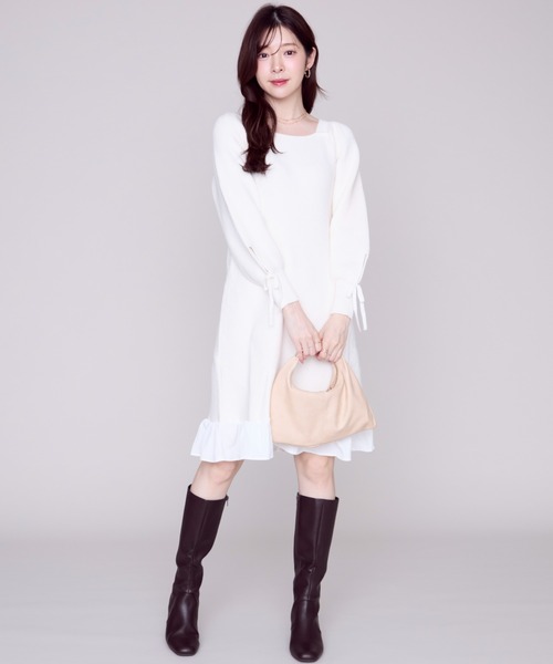 MISCH MASCH(ミッシュマッシュ)の「裾フリルミニニットワンピース/MM447417(ワンピース・レディース・ブルー/ブラック/ホワイト・フリ-)」の4枚目の写真