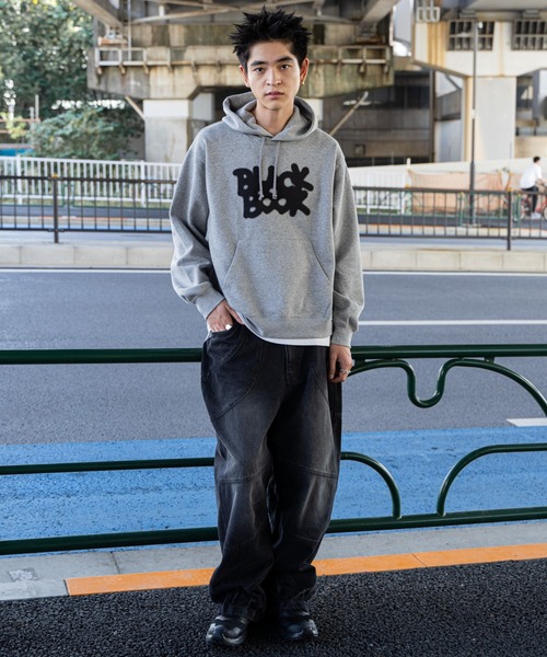 WEGO(ウィゴー)の「WEGO/リラックスフィットスプレーグラフィックパーカー(パーカー・メンズ・ホワイト/ブラック/杢グレー・SMALL/MEDIUM/LARGE)」の15枚目の写真