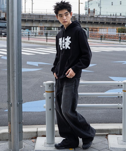 WEGO(ウィゴー)の「WEGO/リラックスフィットスプレーグラフィックパーカー(パーカー・メンズ・ホワイト/ブラック/杢グレー・SMALL/MEDIUM/LARGE)」の11枚目の写真
