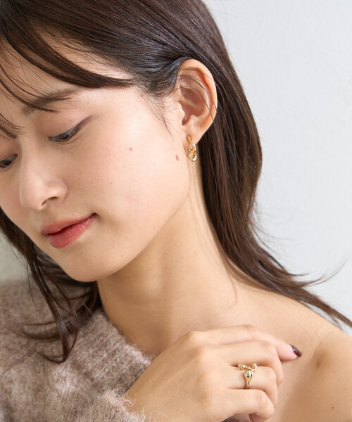 Kastane（カスタネ）の「*【fiw.】ツイストイヤリング（イヤリング・レディース・シルバー/ゴールド・FREE）」の5枚目の写真