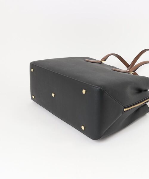 & chouette(アンドシュエット)の「バイカラーA4トートバッグ《仕事・通勤・通学》(トートバッグ・レディース・ベージュ/ブラック・FREE)」の16枚目の写真