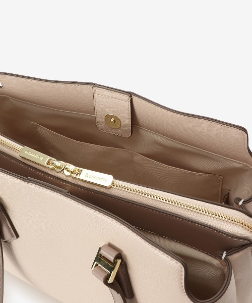 & chouette(アンドシュエット)の「バイカラーA4トートバッグ《仕事・通勤・通学》(トートバッグ・レディース・ベージュ/ブラック・FREE)」の7枚目の写真