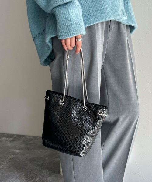 fredy emue（フレディエミュ）の「メタルフィルムミニバッグ（ハンドバッグ・レディース・ブラック/シルバー・FREE）」の10枚目の写真