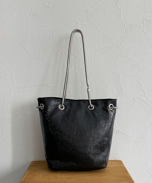 fredy emue（フレディエミュ）の「メタルフィルムミニバッグ（ハンドバッグ・レディース・ブラック/シルバー・FREE）」の14枚目の写真