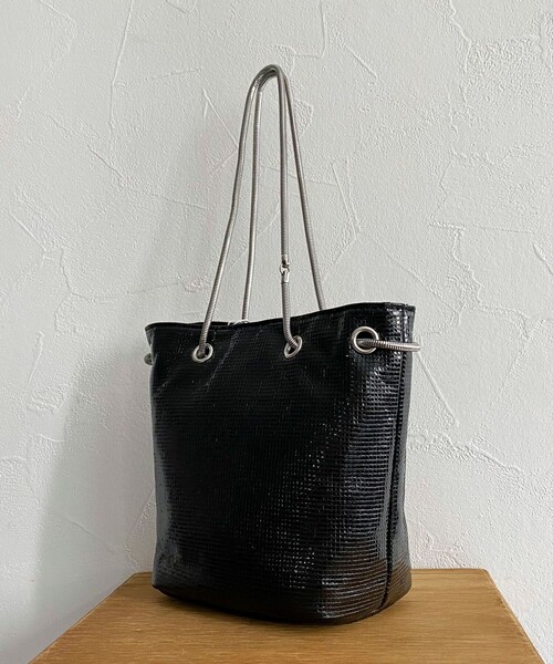 fredy emue（フレディエミュ）の「メタルフィルムミニバッグ（ハンドバッグ・レディース・ブラック/シルバー・FREE）」の15枚目の写真