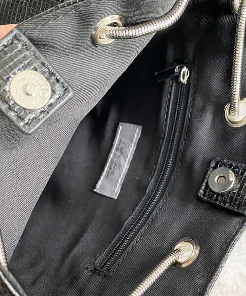 fredy emue（フレディエミュ）の「メタルフィルムミニバッグ（ハンドバッグ・レディース・ブラック/シルバー・FREE）」の19枚目の写真