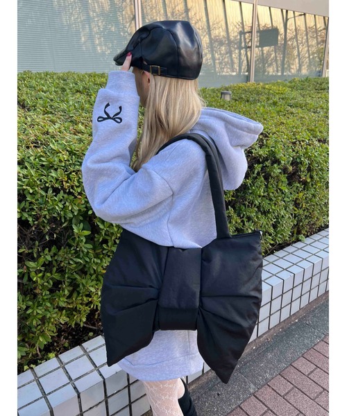 WC（ダブル シー）の「パテッドリボンショルダーバッグ（ショルダーバッグ・レディース・アイボリー/ブラック/レッド・FREE）」の12枚目の写真