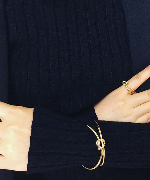 blackdia ocean（ブラックダイヤオーシャン）の「blackdia ocean ノットデザインバングル（バングル/リストバンド・レディース・シルバー/ゴールド・FREE）」の4枚目の写真