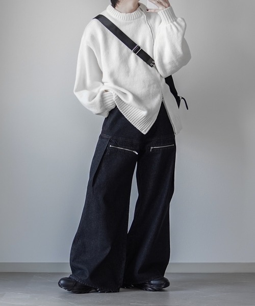 ELLUV（エルブ）の「【ELLUV/エルヴ】13ozヴィンテージデニム ジップギミック サイドタックフレアパンツ（デニムパンツ・メンズ・ライトインディゴブルー/ブラック/グレー・S/L/M）」の11枚目の写真