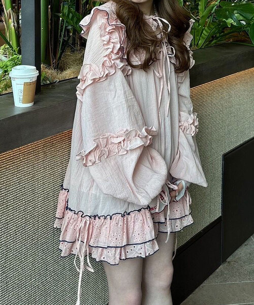 HELLO.SANFRANCISCO(ハローサンフランシスコ)の「【あや企画】【HELLO.SANFRANCISCO/ハローサンフランシスコ】配色ステッチフリルチュニック(チュニック・レディース・ピンク/ホワイト/ブラック・ONE SIZE)」の19枚目の写真