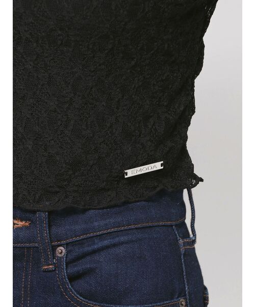 EMODA（エモダ）の「レースオフショルダートップ（Tシャツ/カットソー・レディース・ホワイト/ブラック/グレー・FREE）」の5枚目の写真