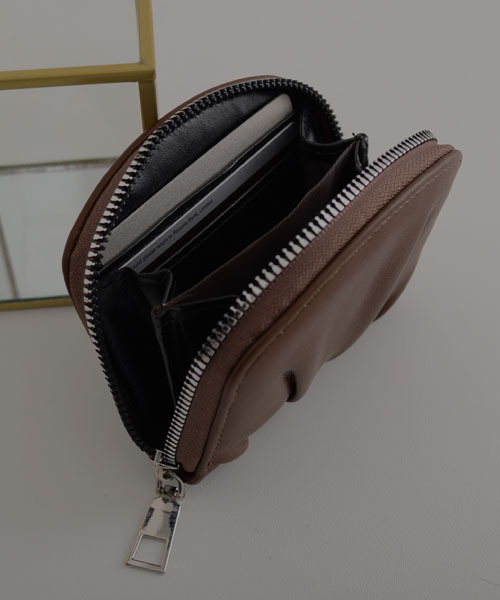 TONE SELECT GOODS(トーンセレクトグッズ)の「【resonance】合皮 ギャザーデザイン シンプル ミニウォレット/コインケース【7色展開】(コインケース・レディース・ブラウン/ダークブラウン/アッシュブラウン/アイボリー/ブラック/オリーブ/ピンクベージュ・FREE)」の21枚目の写真