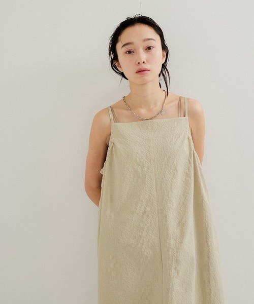 le cercle ADAM ET ROPE'(ルセルクルアダムエロペ)の「バルーンキャミワンピース(ワンピース・レディース・グリーン系その他2/ベージュ系その他2/ブラック系その他・FREE)」の15枚目の写真