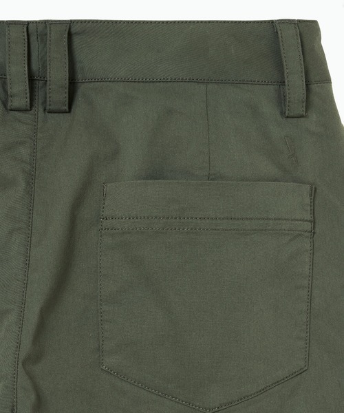 AIGLE(エーグル)の「COOLMAX 接触冷感 速乾 ドライ テーパードカーゴパンツ(カーゴパンツ・レディース・ベージュ/モスグリーン・40/38/36/34)」の5枚目の写真