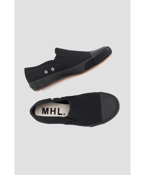 MHL.(エムエイチエル)の「SLIPON SHOE(スリッポン・レディース・ホワイト系その他3/ブラック・23.0/25.0/24.0)」の1枚目の写真