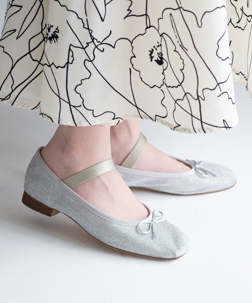 JELLY BEANS(ジェリービーンズ)の「【ひんやりパンプス】スクエアソフトストラップバレエシューズ【Made in Japan】(113-52013)JELLY BEANS(ジェリービーンズ)(バレエシューズ・レディース・シルバー/ブラック/アイボリー・23/24/22.5/23.5/24.5)」の3枚目の写真