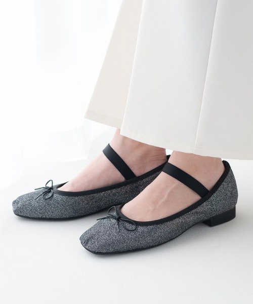 JELLY BEANS(ジェリービーンズ)の「【ひんやりパンプス】スクエアソフトストラップバレエシューズ【Made in Japan】(113-52013)JELLY BEANS(ジェリービーンズ)(バレエシューズ・レディース・シルバー/ブラック/アイボリー・23/24/22.5/23.5/24.5)」の2枚目の写真