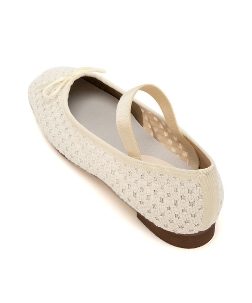 JELLY BEANS(ジェリービーンズ)の「【ひんやりパンプス】スクエアソフトストラップバレエシューズ【Made in Japan】(113-52013)JELLY BEANS(ジェリービーンズ)(バレエシューズ・レディース・シルバー/ブラック/アイボリー・23/24/22.5/23.5/24.5)」の9枚目の写真