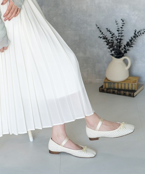 JELLY BEANS(ジェリービーンズ)の「【ひんやりパンプス】スクエアソフトストラップバレエシューズ【Made in Japan】(113-52013)JELLY BEANS(ジェリービーンズ)(バレエシューズ・レディース・シルバー/ブラック/アイボリー・23/24/22.5/23.5/24.5)」の13枚目の写真