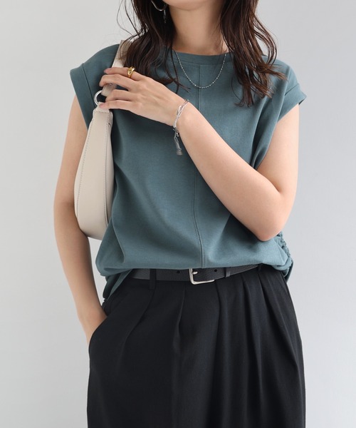 andme（アンドミー）の「シルケットライクサイドギャザーリボントップス（Tシャツ/カットソー・レディース・オフホワイト/ブルー系その他/ベージュ/ブラック・M）」の4枚目の写真