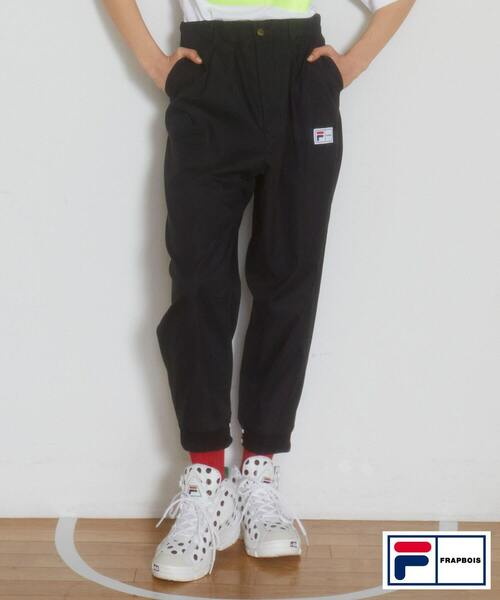 FRAPBOIS(フラボア)の「FILA×FRAPBOISパンツ(その他パンツ・レディース・ブラック/ベージュ・1/2)」の2枚目の写真