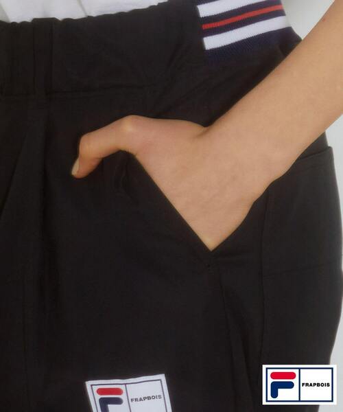 FRAPBOIS(フラボア)の「FILA×FRAPBOISパンツ(その他パンツ・レディース・ブラック/ベージュ・1/2)」の22枚目の写真