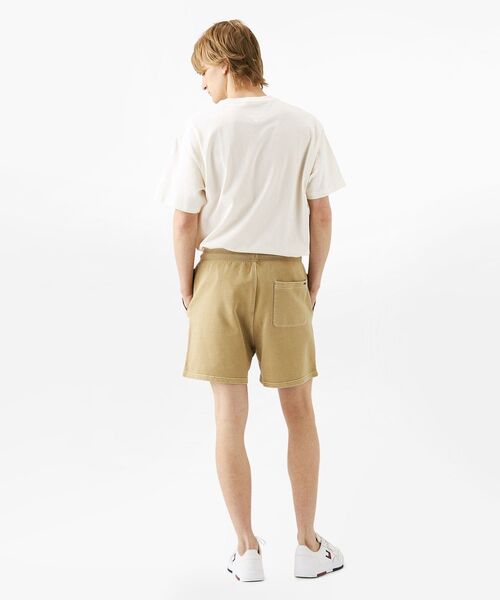 tommy jeans(トミー ジーンズ)の「レギュラーバーシティグラフィックショートパンツ(その他パンツ・メンズ・ネイビー/ベージュ/ピンク・LARGE/SMALL/MEDIUM/X-LARGE)」の7枚目の写真