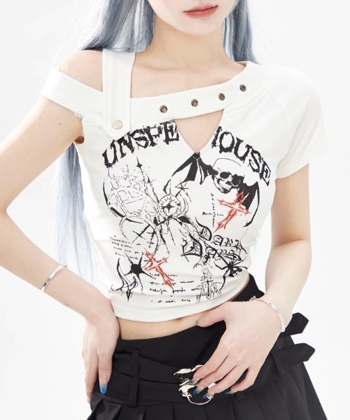 tシャツ A'GEM/9 × .kom 「.KOM/ドットケーオーエム」 ショルダーストラッププリントTEE レディース A'GEM/9 × .kom 『.KOM/ドットケーオーエム』 ショルダー