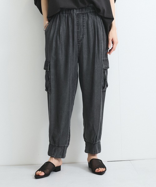 VICKY(ビッキー)の「バイオシルクパウダージョガーパンツ≪洗濯機で洗える≫(デニムパンツ・レディース・ネイビー/ブラック・M)」の1枚目の写真