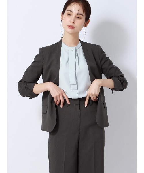 SUIT SQUARE（スーツスクエア）の「ボウタイ2WAYブラウス 半袖 ウォッシャブル ジョーゼット（シャツ/ブラウス・レディース・ブルー系/イエロー系/ホワイト系・38(9号)）」の16枚目の写真